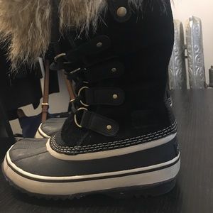 Sorel Joan of the Arctic snow boots